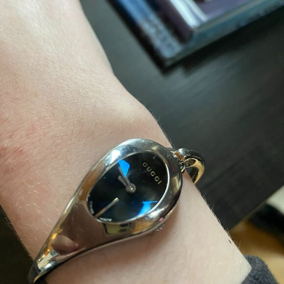 🕒 Gucci Horsebit 103 sliver metal Ladies Watch Regular size 🕒 - Picture 2 of 6